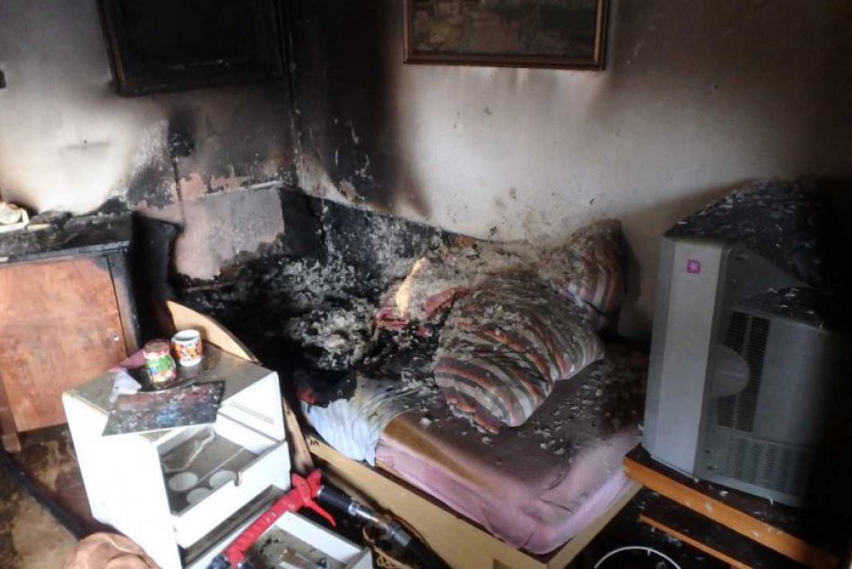 Ilustračný obrázok k článku Tragédia: V byte vypukol požiar, jeden človek zahynul!